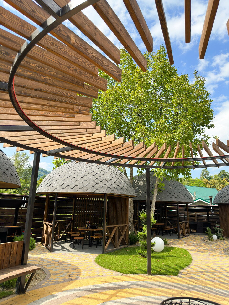 Гостиница Терем у реки Каменномостский-25