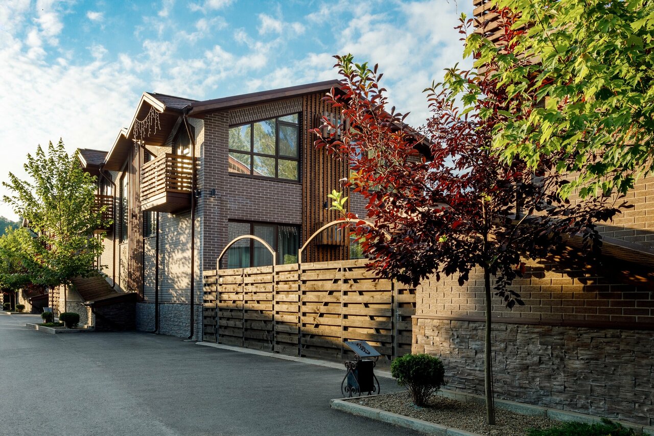 Гостиница Терем у реки Каменномостский-36