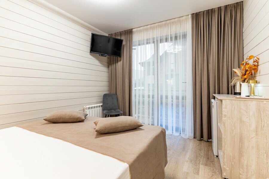 Гостиница Терем у реки Каменномостский