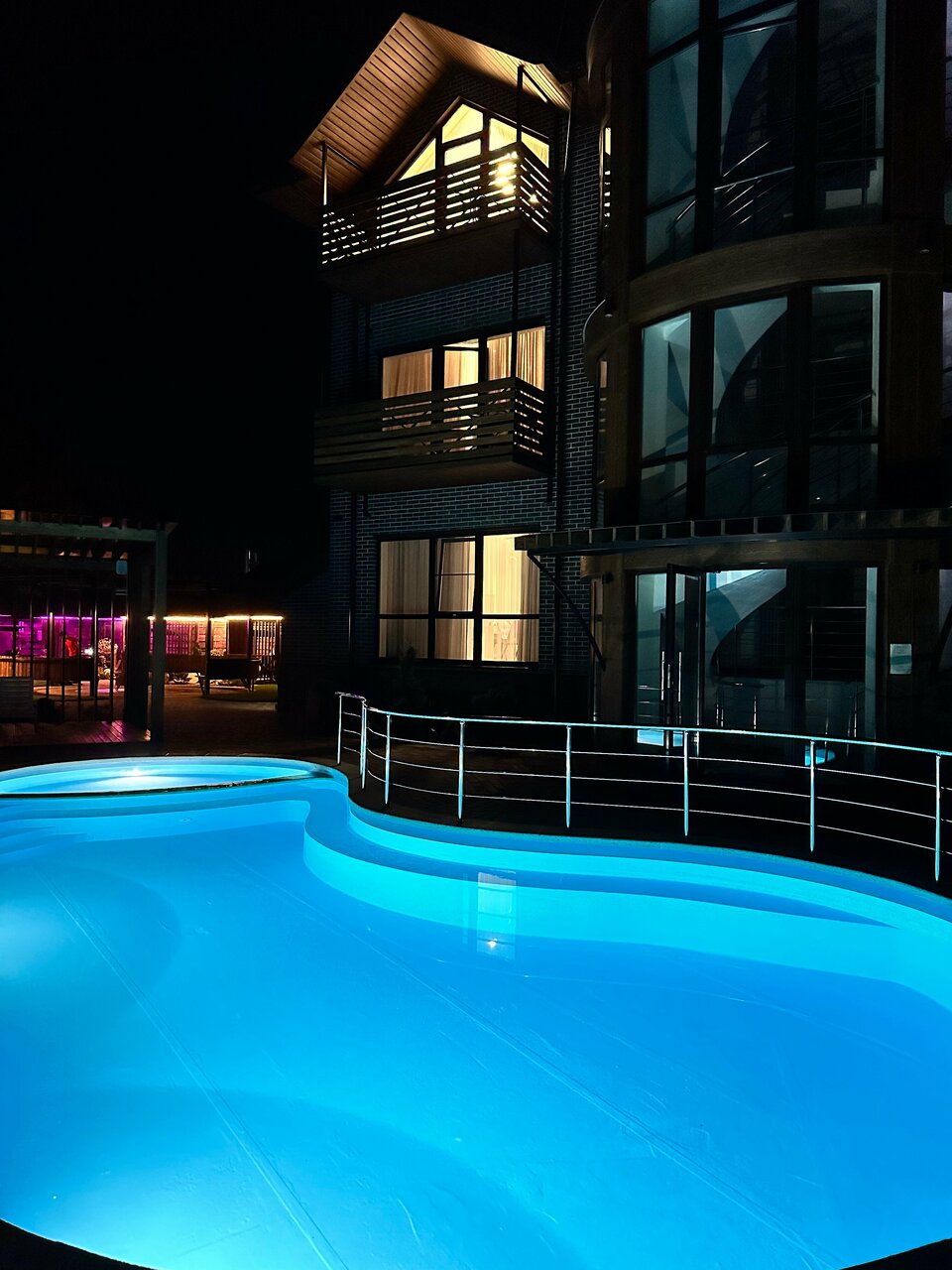 Гостиница Терем у реки Каменномостский-82