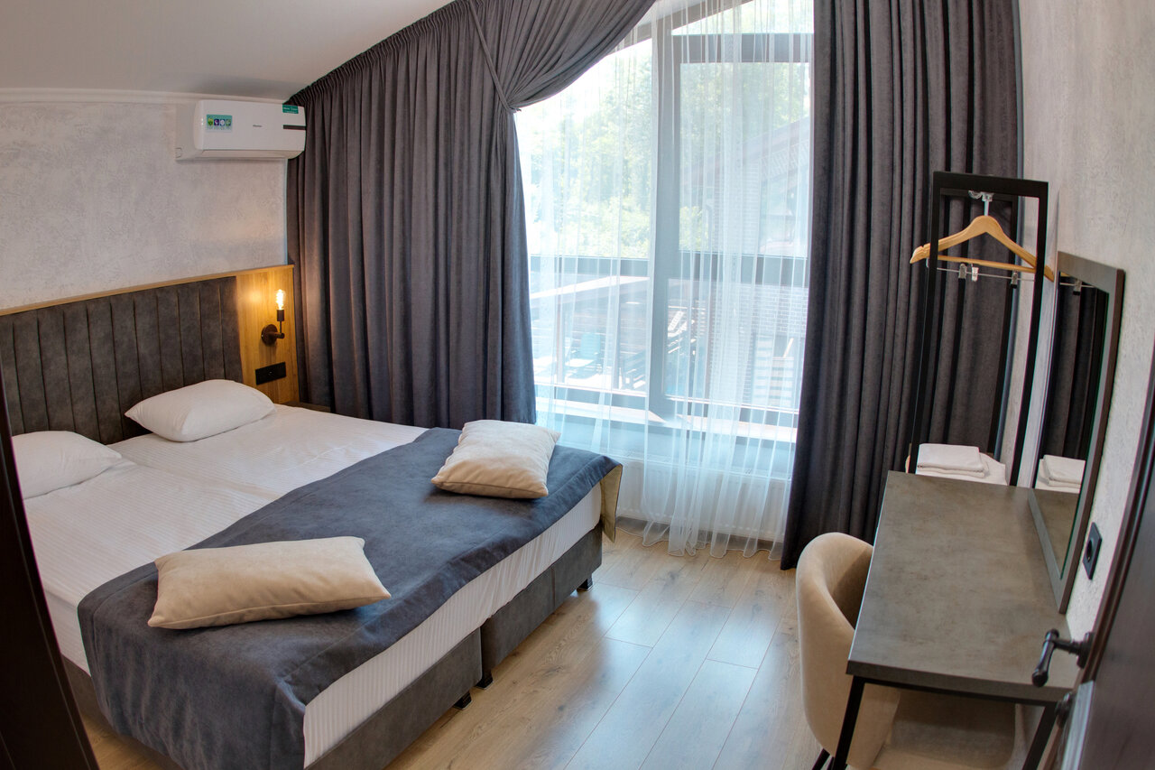 Гостиница Терем у реки Каменномостский-154