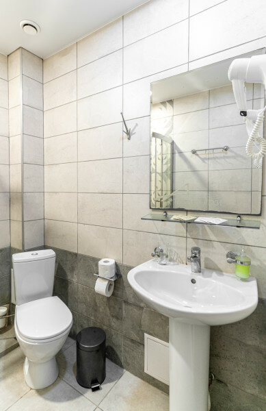 Гостиница Терем у реки Каменномостский