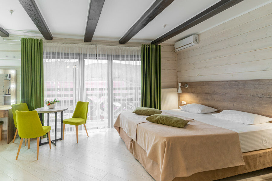 Гостиница Терем у реки Каменномостский