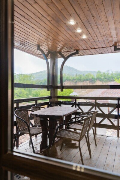 Гостиница Терем у реки Каменномостский