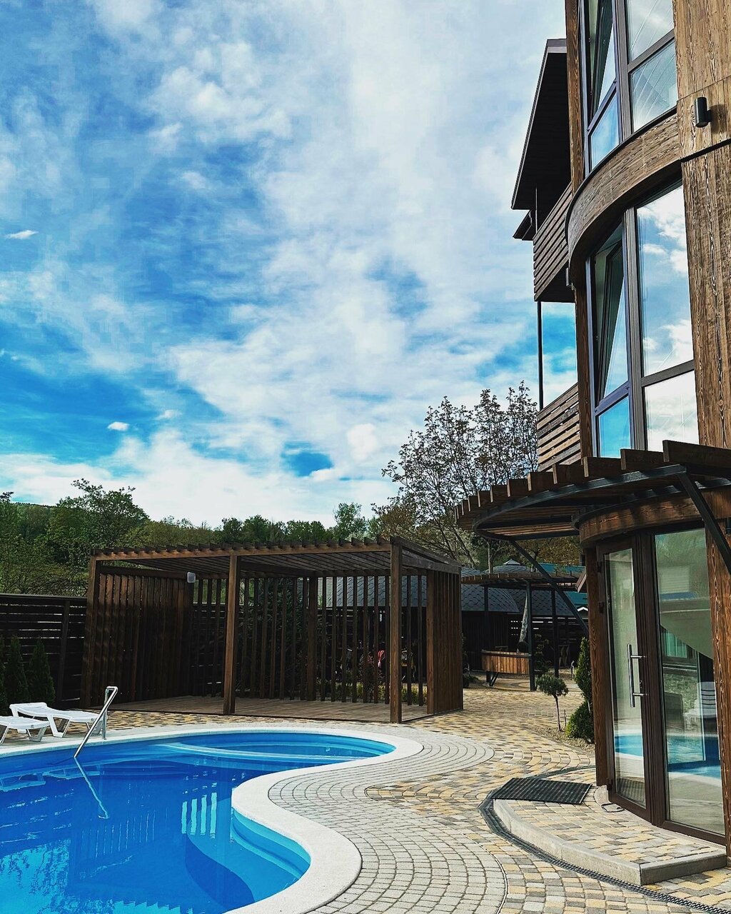 Гостиница Терем у реки Каменномостский-87