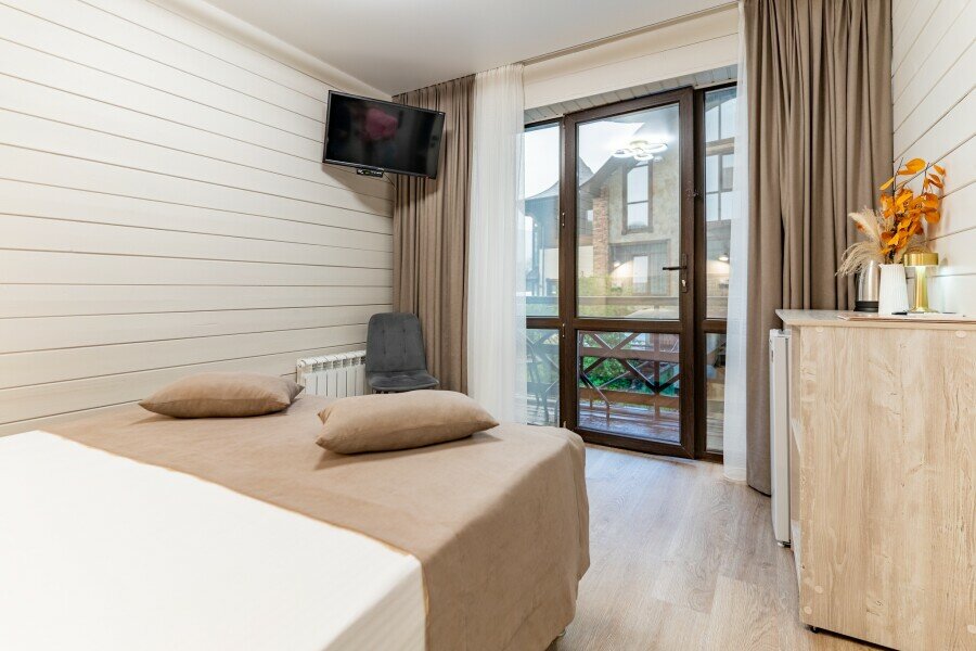 Гостиница Терем у реки Каменномостский