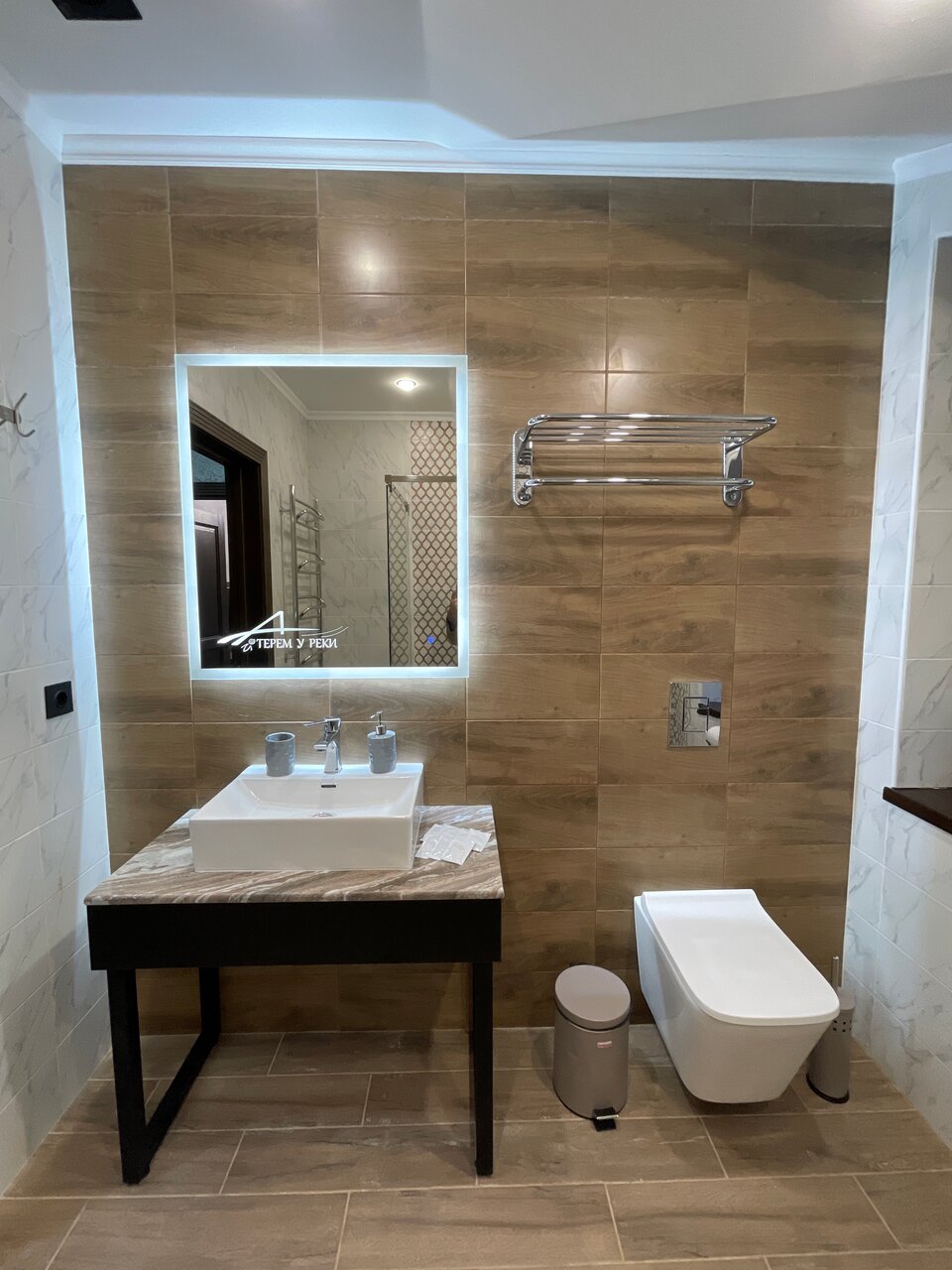 Гостиница Терем у реки Каменномостский-74