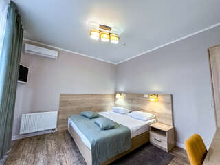 Гостиница Терем у реки Каменномостский 3-х местный семейный двухкомнатный номер комфорт с балконом-1