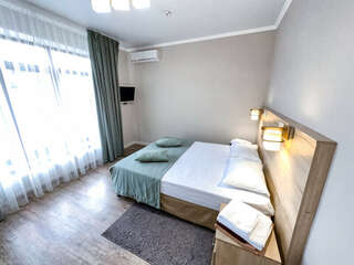 Гостиница Терем у реки Каменномостский 3-х местный семейный двухкомнатный номер комфорт с балконом-2