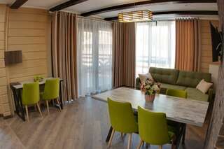 Гостиница Терем у реки Каменномостский 3-х местный семейный комфорт без балкона-6