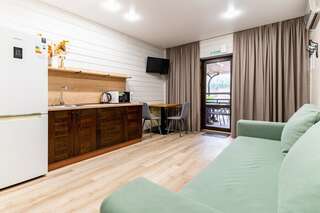 Гостиница Терем у реки Каменномостский 3-х местный двухкомнатный номер-8