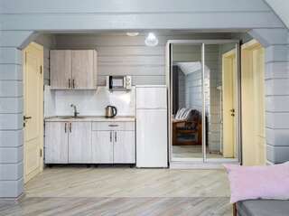 Гостиница Терем у реки Каменномостский 3-х местный семейный комфорт без балкона-6