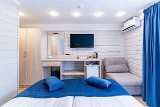 Гостиница Терем у реки Каменномостский 2-х местный стандарт без балкона-2