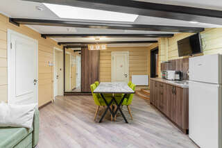 Гостиница Терем у реки Каменномостский 3-х местный семейный комфорт без балкона-6