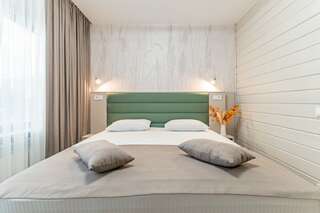 Гостиница Терем у реки Каменномостский 3-х местный двухкомнатный номер-2