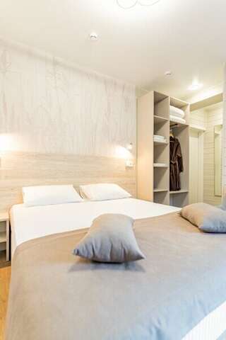 Гостиница Терем у реки Каменномостский 2-х местный смарт с балконом-11