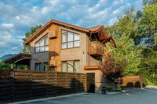 Гостиница Терем у реки Каменномостский Для 2 детей от 3 до 5 лет (с завтраками)-4