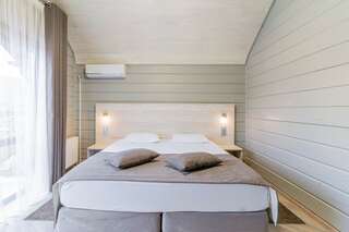 Гостиница Терем у реки Каменномостский 3-х местный семейный комфорт без балкона-2