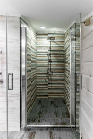 Гостиница Терем у реки Каменномостский 3-х местный семейный комфорт без балкона-9