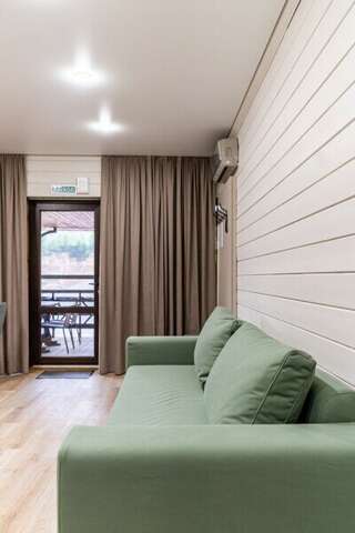 Гостиница Терем у реки Каменномостский 3-х местный двухкомнатный номер-12