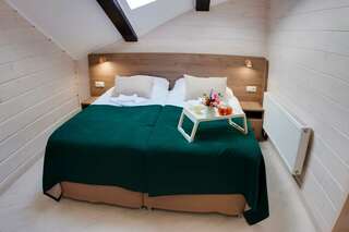 Гостиница Терем у реки Каменномостский 2-х местный стандарт+ без балкона-1