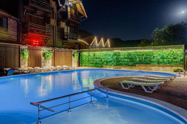 Гостиница Терем у реки Каменномостский-17