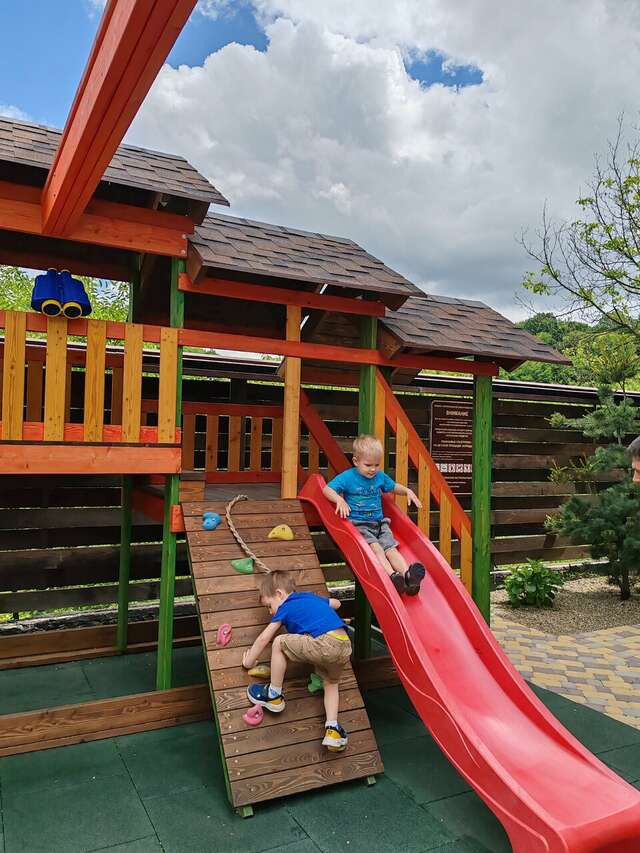 Гостиница Терем у реки Каменномостский-233