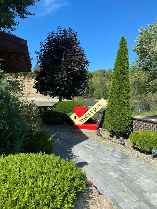 Гостиница Терем у реки Каменномостский-244