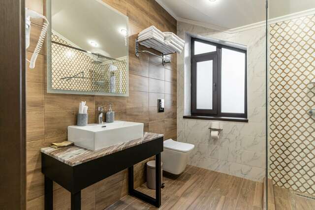 Гостиница Терем у реки Каменномостский-60