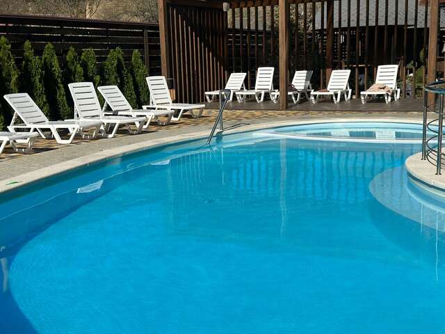 Гостиница Терем у реки Каменномостский-14