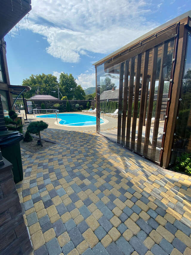 Гостиница Терем у реки Каменномостский-246